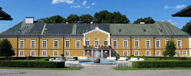 Lednicke Rovne Schloss